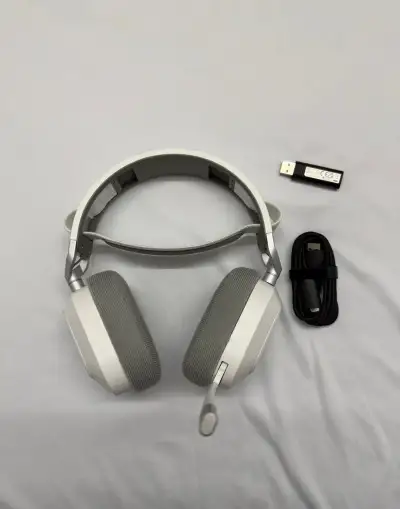 Corsair HS80 MAX – bez krabice, stav 100/100