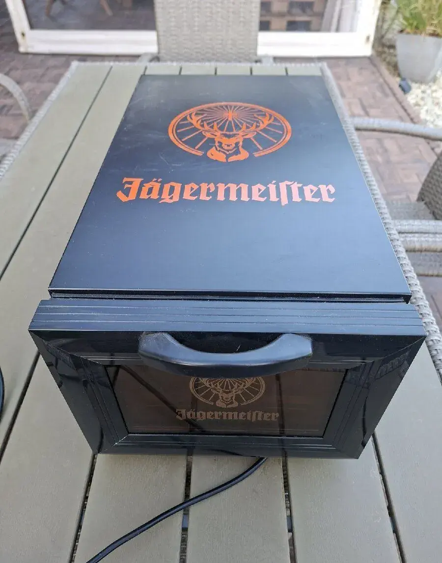 Mrazák pohárov Jägermeister