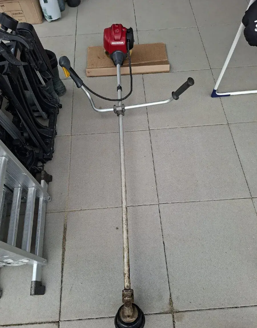 Krovinorez Honda UMK 425E UE