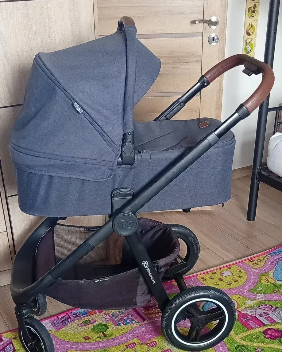 Kinderkraft Everyday + výbava