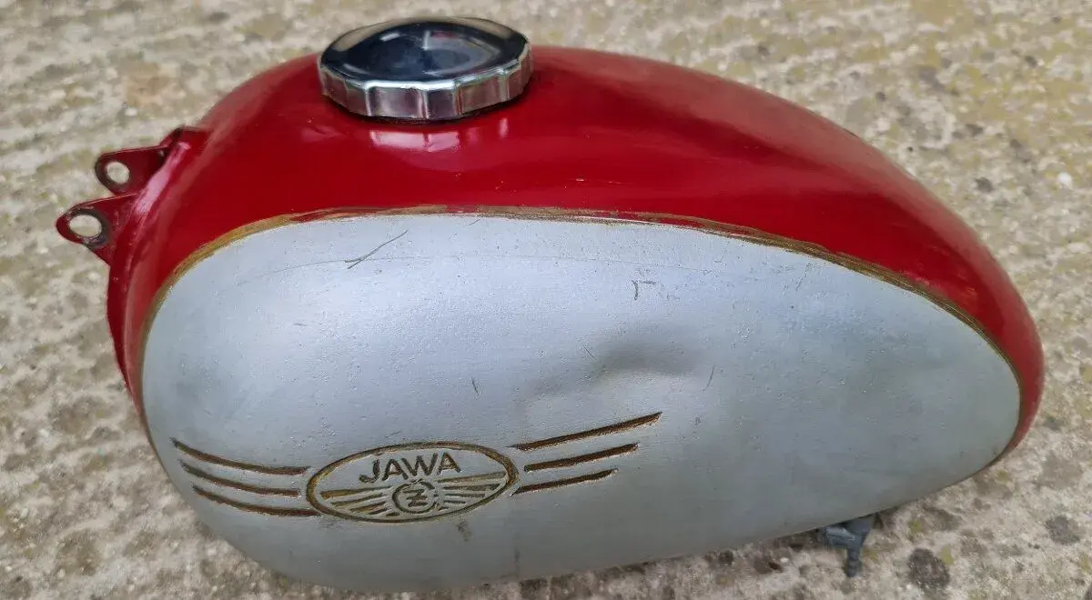 Nádrž + palivový kohútik- JAWA ČZ 175 / 356