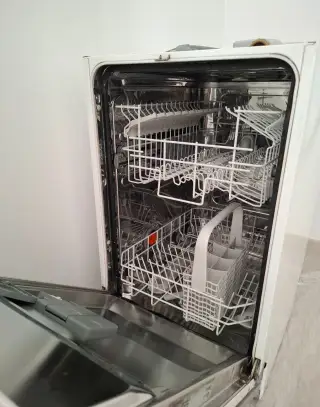 Vstavaná umývačka riadu Electrolux