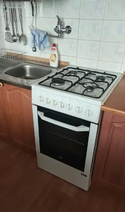Plynový sporák s rúrou
