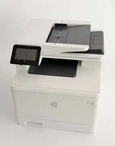 Multifunkčná tlačiareň HP Color LJ Pro M377dw s tonermi