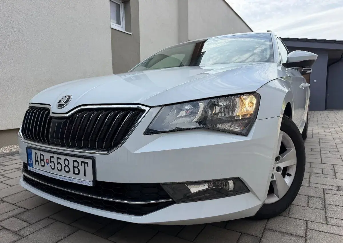 Škoda SUPERB – 177 235 km
