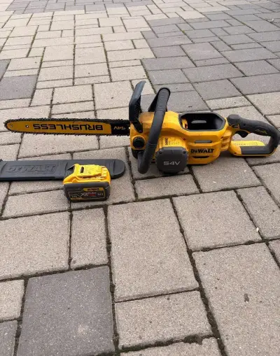 2ks-Dewalt aku pila DCMCS 574,DCM 565