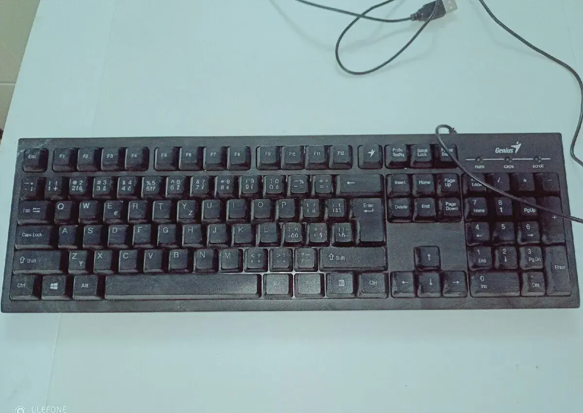Klávesnice 2 ks