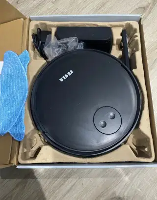 Roboticky vysavac Tesla smart robot vacuum cleaner AI100