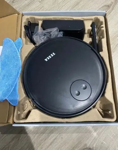 Roboticky vysavac Tesla smart robot vacuum cleaner AI100