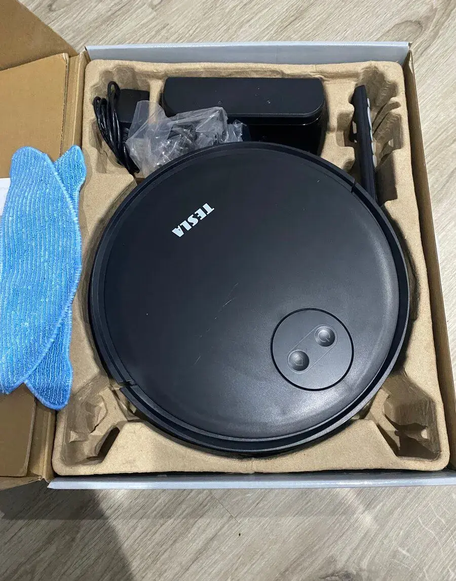 Roboticky vysavac Tesla smart robot vacuum cleaner AI100