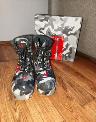 Double red pirát army