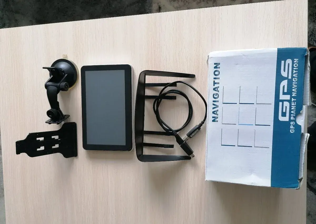 GPS navigáciu.