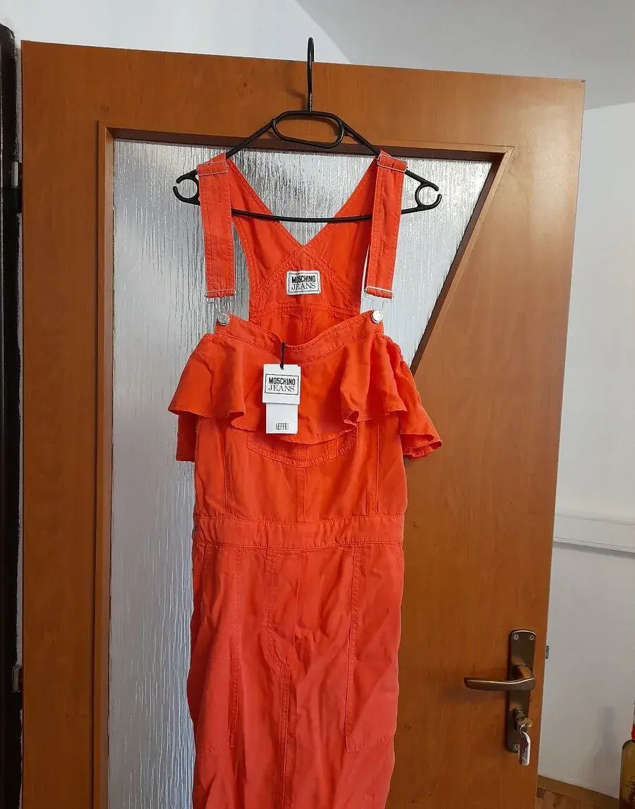 NOVE MOSCHINO original damske saty z visackami L