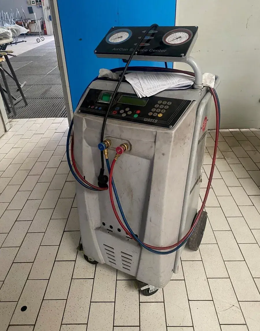 Vybavenie dielne servisu pre motorové vozidlá