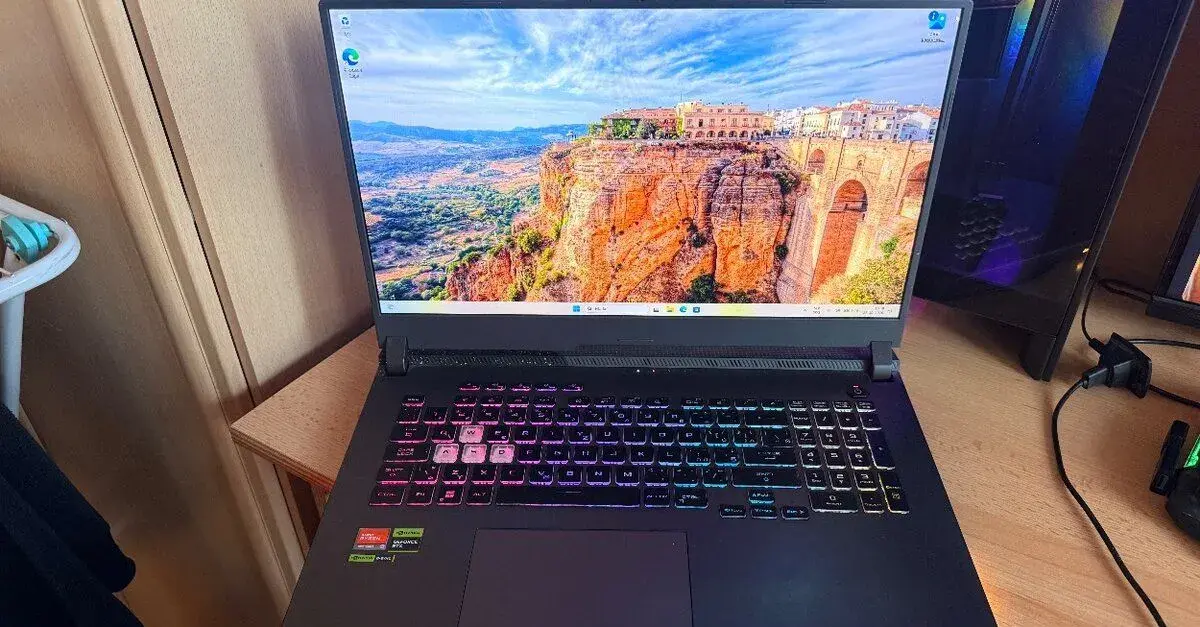 Herný notebook Asus ROG Strix G17