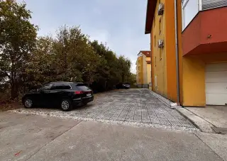 Parkovacie miesto na prenájom - Záhradnícka, Dunajská Streda