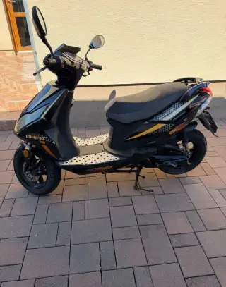 Skúter 50ccm