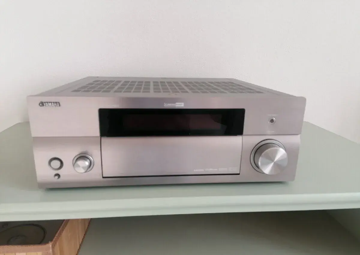 Yamaha RX-V 1800