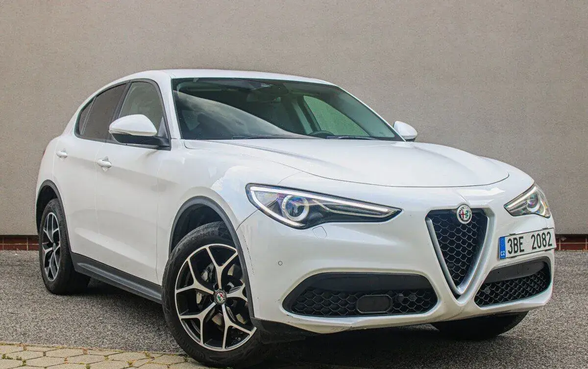Alfa Romeo Stelvio – 2020