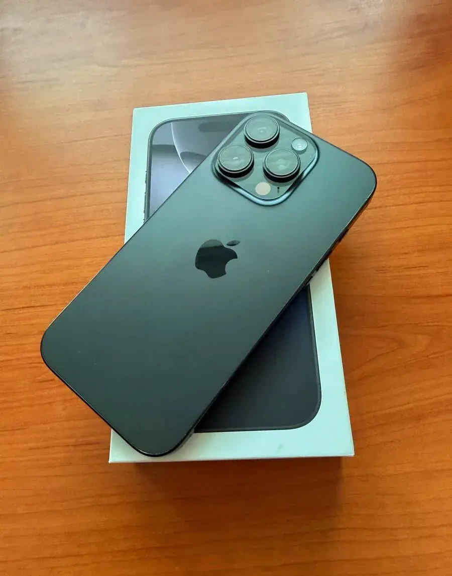 Apple iPhone 16 Pro 128GB Black Titanium