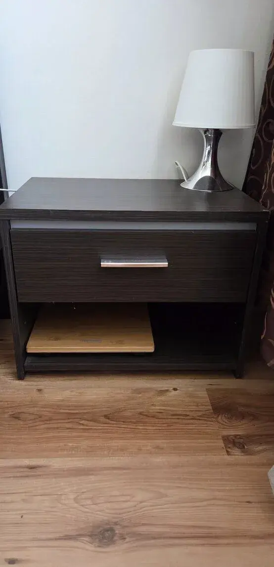 Nočné stolíky 2 ks