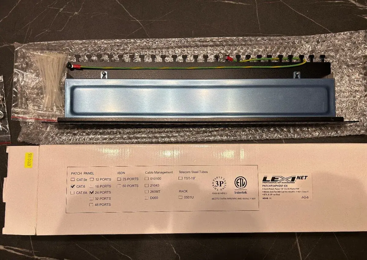 Znížená cena- Patch panel LEXI-Net FTP cat6 24p. 1U, cerny