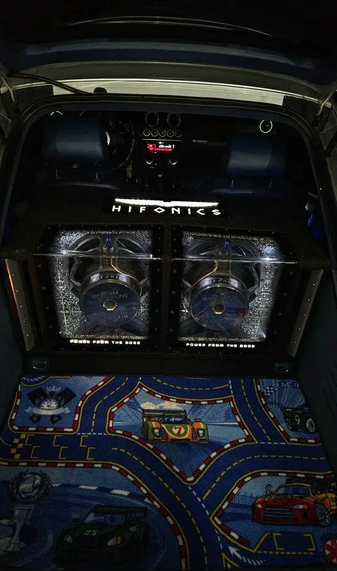 Subwoofer box