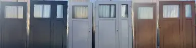 Vchodové dvere 1/3 sklo nepriehladne