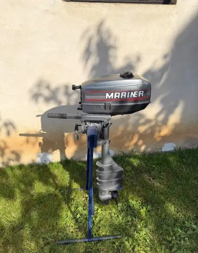 Lodný motor Mariner 3.3 HP dlhá noha⁠