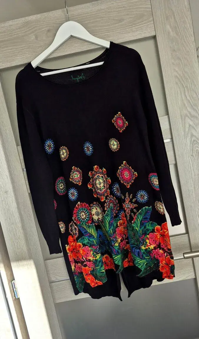 Čierny DESIGUAL v.L/XL