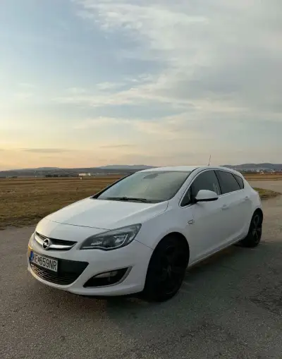 Opel Astra – 2014