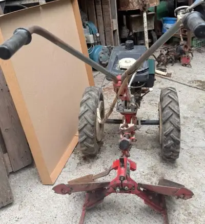 Malotraktor tera