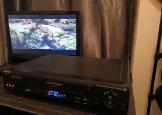 VIDEO RECORDER SONY SLV -E780