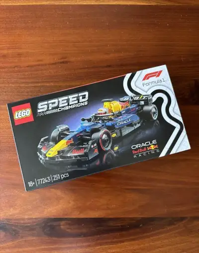 LEGO® Speed Champions 77243 Oracle Red Bull Racing RB20 F1®