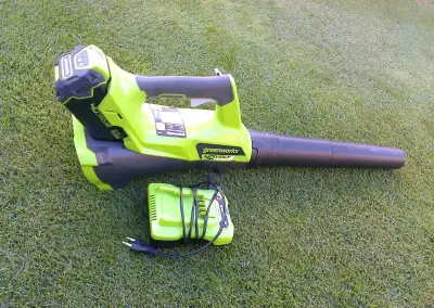 Fukár Greenworks G40AB 40V