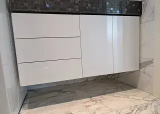 Kúpeľňová skrinka