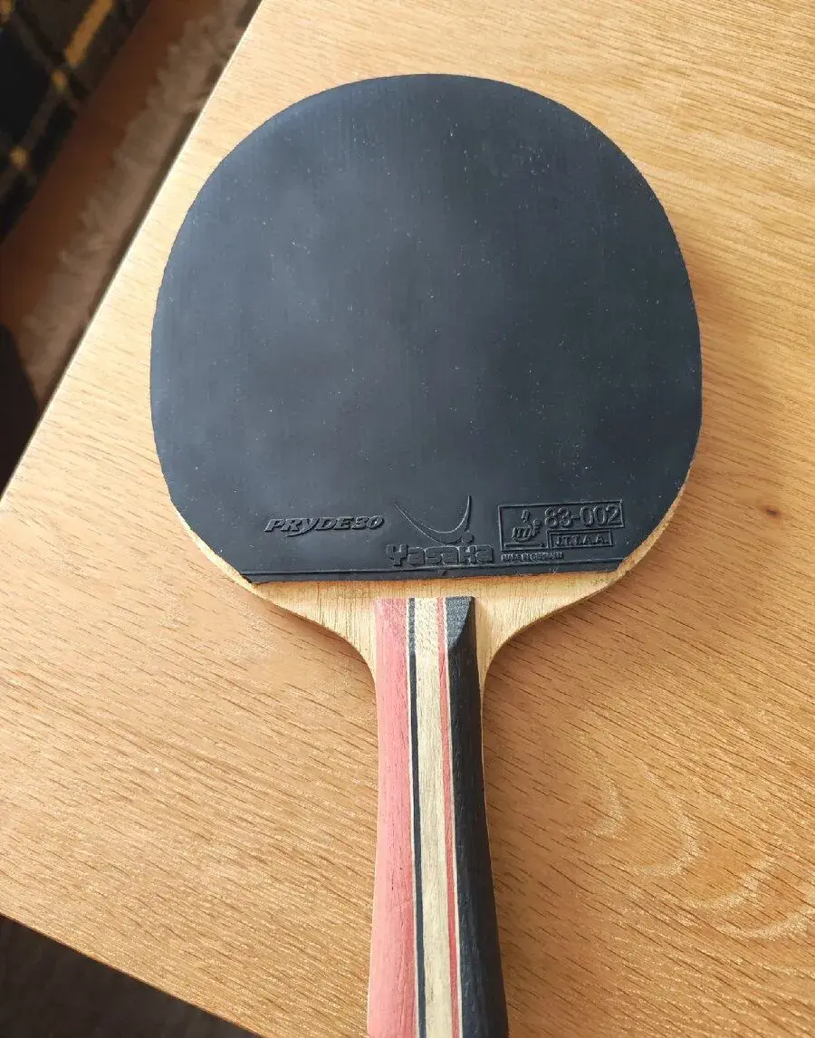 Stolnotenisová raketa