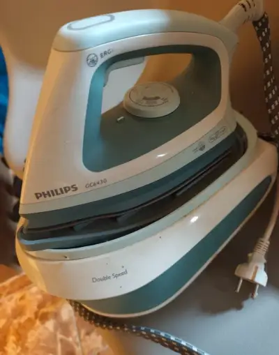 Žehlička Philips gc6430