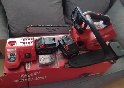 Milwaukee M18 FTHCHS30-802