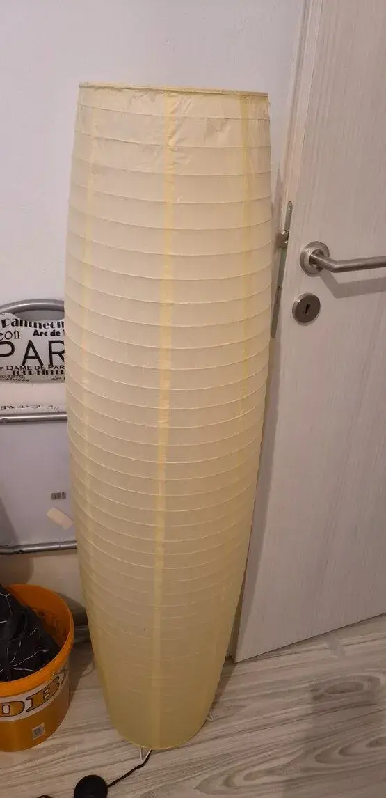 Stojacia lampa
