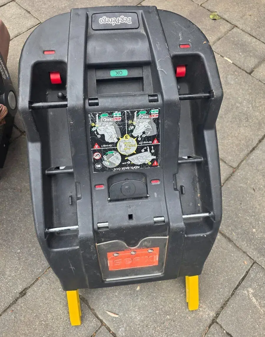 Peg perego zakladna do auta