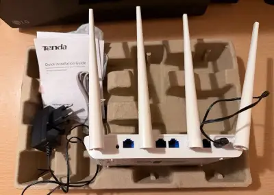 Router Tenda F6 Wireless N300