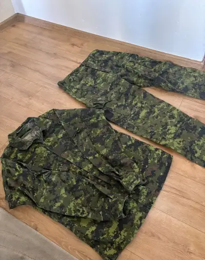 Kompletnú Cadpat uniformu