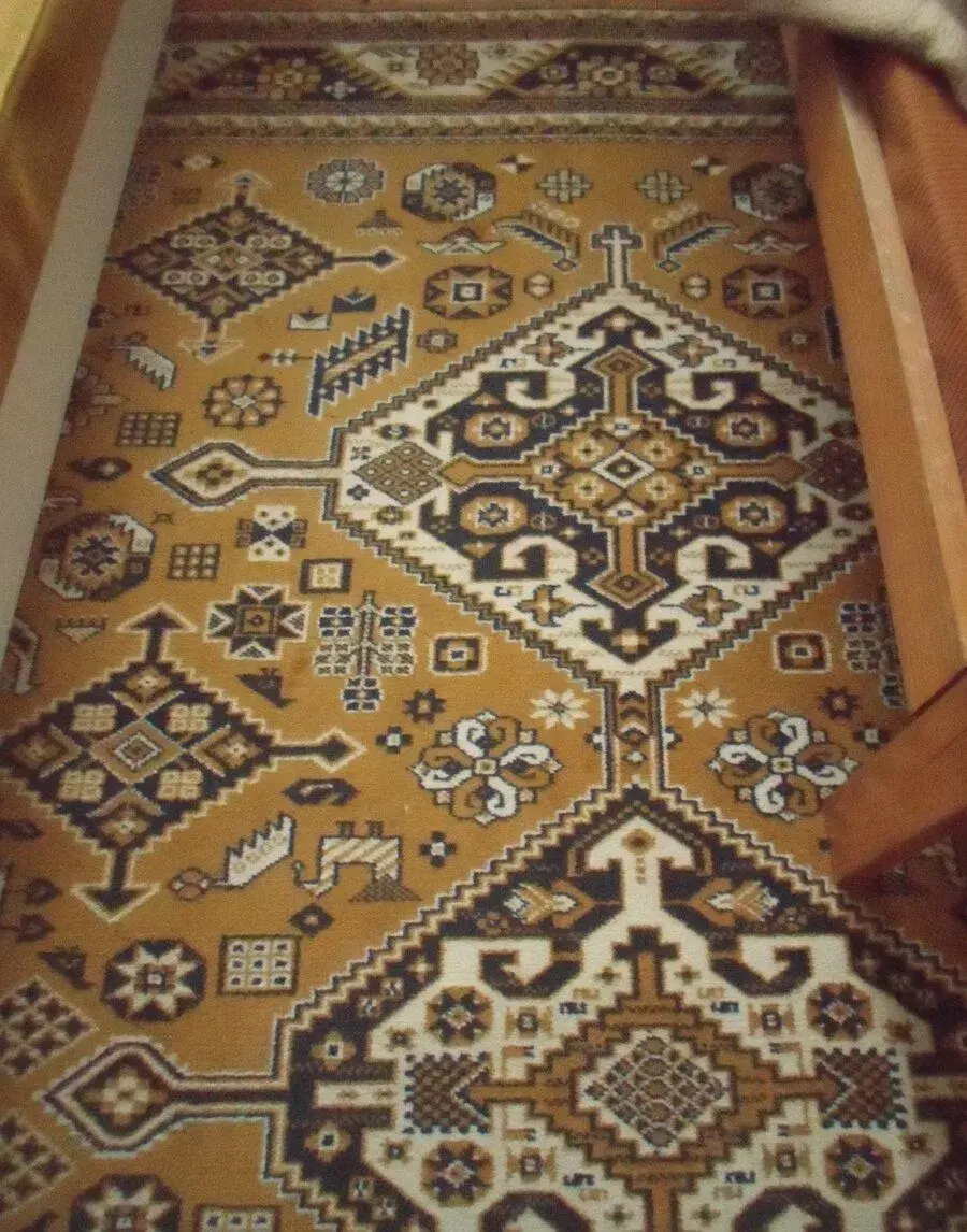 Kvalitný hnedý koberec 290x210cm