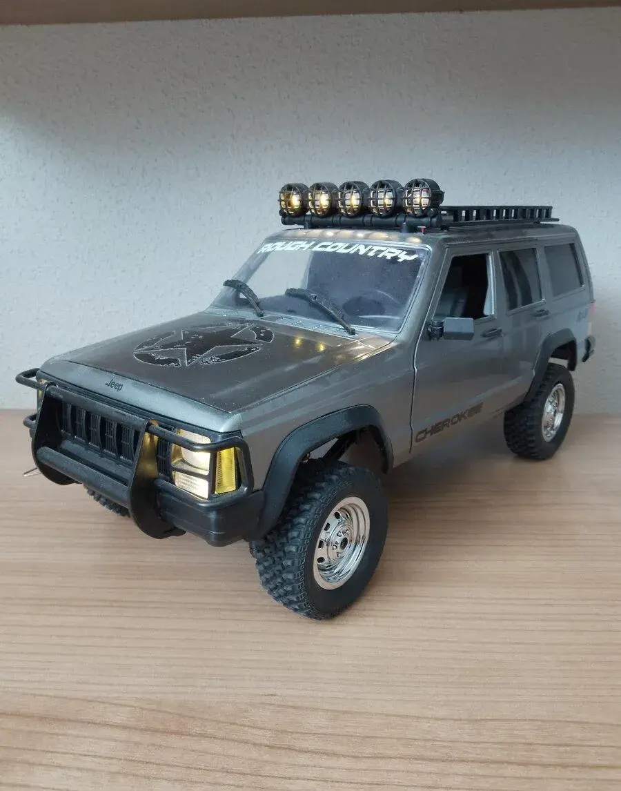 RC Jeep Cherokee