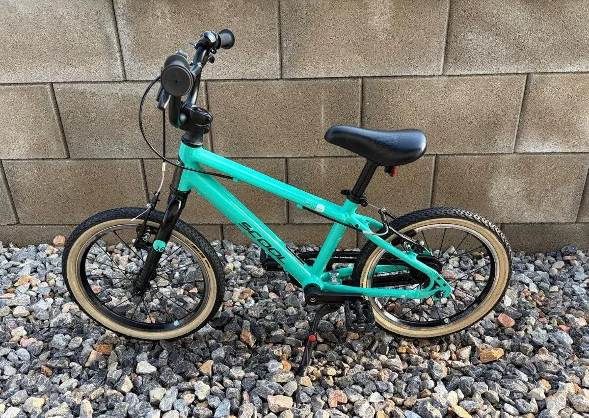 Detský bicykel SCOOL Limited Edition 16" Mint