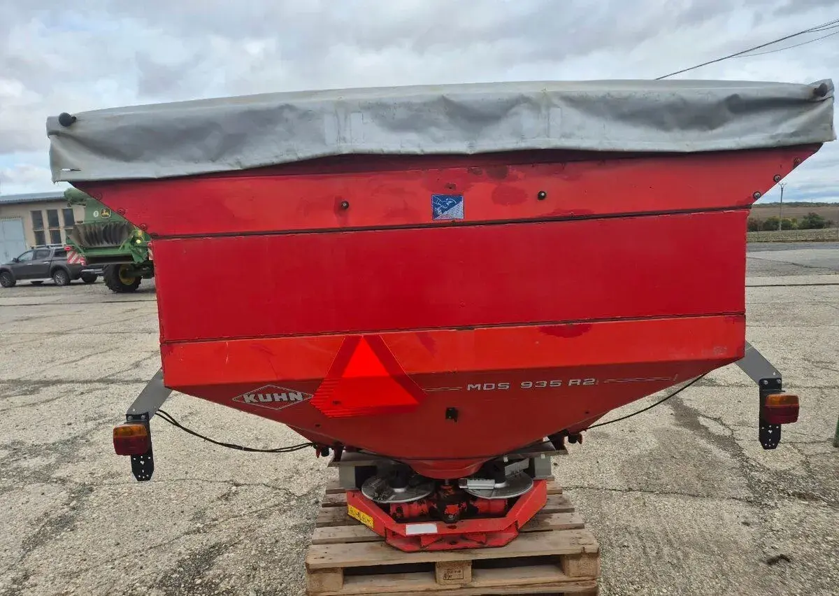 Rozmetadlo PH KUHN MDS 935 R2