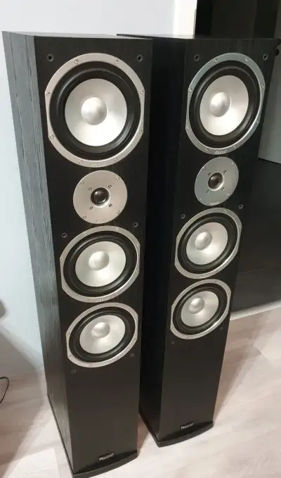 Magnat Quantum 557 čierne 3 pásmové reprobedne