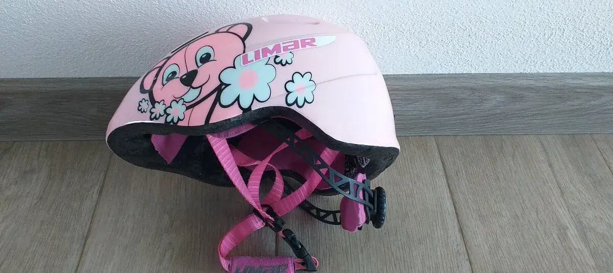 Dievčenská cyklistycká helma