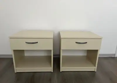 Nočné stolíky
